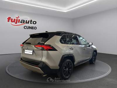 Toyota RAV4 Rav4 5 porte 2.5h E-CVT 2WD STYLE Argento usata Cuneo