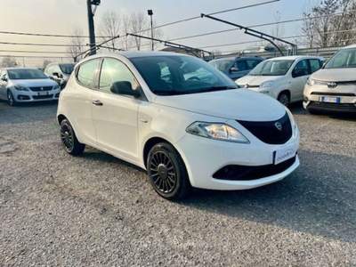 Lancia Ypsilon 1.2 69 CV 5 porte S&S Elefantino Blu Bianco usata Borgo San Giacomo