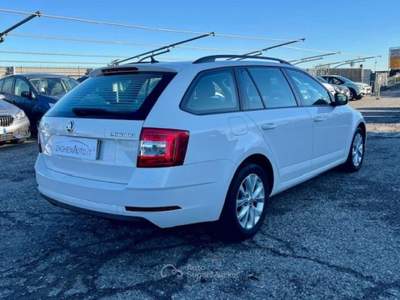 Skoda Octavia 1.6 TDI CR 115 CV Wagon Executive Bianco usata Borgo San Giacomo