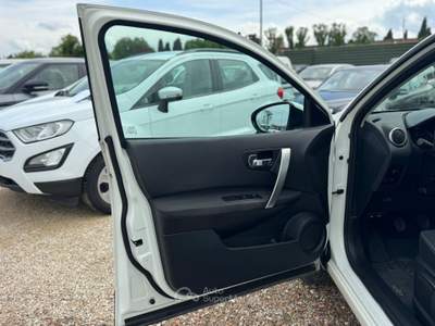 Nissan Qashqai DPF Tekna Bianco usata Rimini