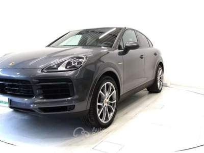 Porsche Cayenne Coupé 3.0 V6 E-Hybrid *462CV* Grigio usata Andalo Valtellino