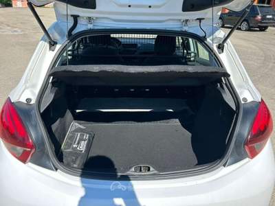 Peugeot 208 208 1.4 Hdi 68cv van Fap Bianco usata Torino