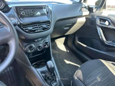 Peugeot 208 208 1.4 Hdi 68cv van Fap Bianco usata Torino