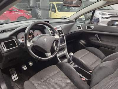 Peugeot 307 2.0 HDi FAP CC Nero usata Torino