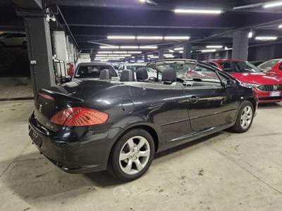 Peugeot 307 2.0 HDi FAP CC Nero usata Torino