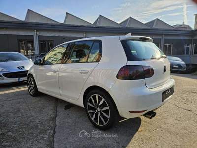 Volkswagen Golf 1.6 TDI DPF 5p. Comfortline Bianco usata Torino