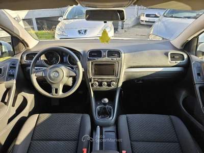 Volkswagen Golf 1.6 TDI DPF 5p. Comfortline Bianco usata Torino