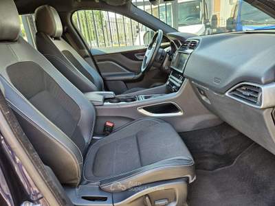 Jaguar F-Pace 2.0d 180cv AWD Autom. R-Sport Blu/Azzurro usata Torino