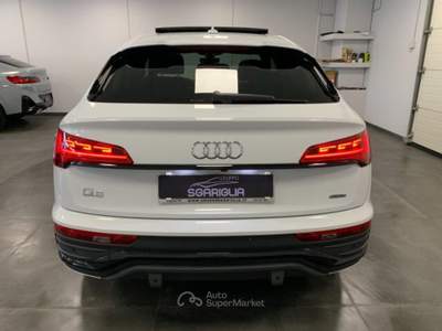 Audi Q5 SPB Tetto Apribile Sportback S Line Quattro 40 TDI Bianco usata Qualiano