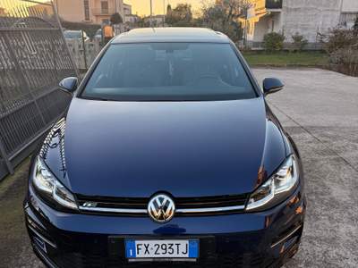 Volkswagen Golf Sempre in box, unico propietario, non fumatore, tetto panoramico Blu/Azzurro usata Bottanuco