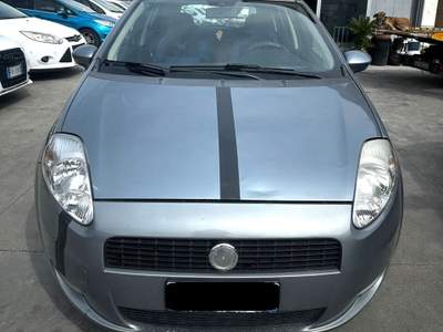 Fiat Grande Punto IN BUONO STATO GENERALE Grigio usata Maddaloni