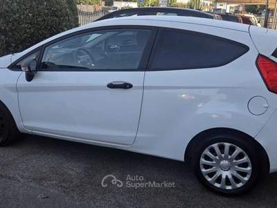 Ford Fiesta IDEALE PER NEOPATENTATI Bianco usata La Loggia