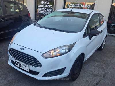 Ford Fiesta IDEALE PER NEOPATENTATI Bianco usata La Loggia