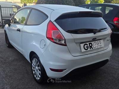 Ford Fiesta IDEALE PER NEOPATENTATI Bianco usata La Loggia