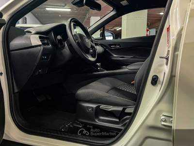 Toyota C-HR I 2020 1.8h 122 cv Business e-cvt Bianco usata Saint-Christophe