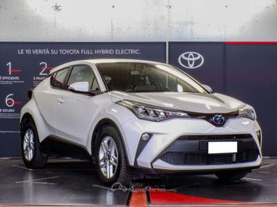 Toyota C-HR I 2020 1.8h 122 cv Business e-cvt Bianco usata Saint-Christophe