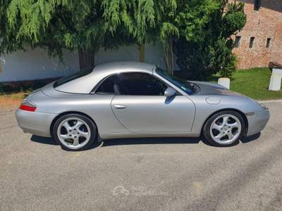 Porsche 911 (996) Carrera 2 cabrio Argento usata CASALPUSTERLENGO
