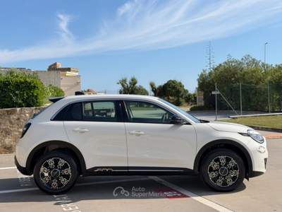 Fiat 600 HYBRID 145CV DCT MHEV+NAVI+RCAM+2PDC+LED Bianco usata Civitavecchia