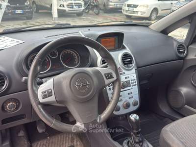 Opel Corsa Neopatentati usata Santeramo in Colle