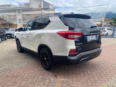 SsangYong Rexton 2.2 4WD Dream 7 posti bicolor Bianco usata Boves