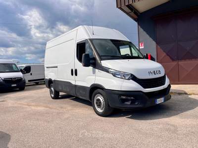 Iveco Daily IVECO DAILY 35-120 V 3520 H2 FP – VII SERIE Bianco usata Latina