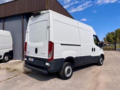 Iveco Daily IVECO DAILY 35-120 V 3520 H2 FP – VII SERIE Bianco usata Latina