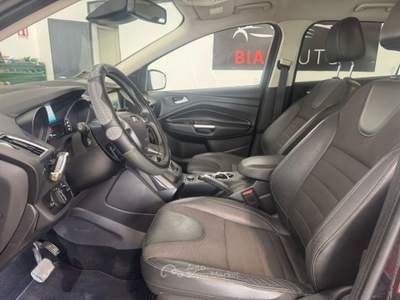 Ford Kuga 2.0 TDCI 180 CV S&S 4WD Powershift Titanium X Nero usata Spilimbergo