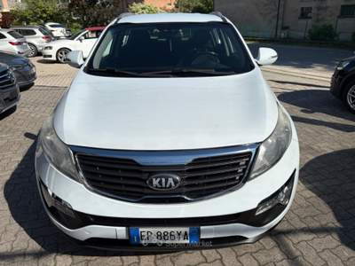 Kia Sportage 1.7 crdi 2wdOK NEOPATENTATO Bianco usata Guastalla