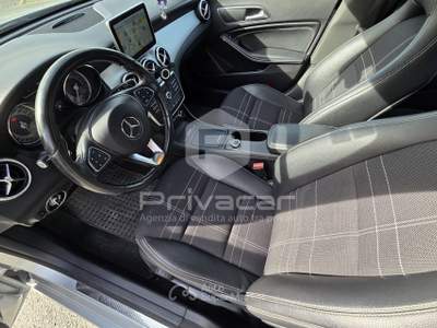 Mercedes-Benz CLA MERCEDES CLA 220 d Automatic Premium Dark Night Grigio usata Gallarate