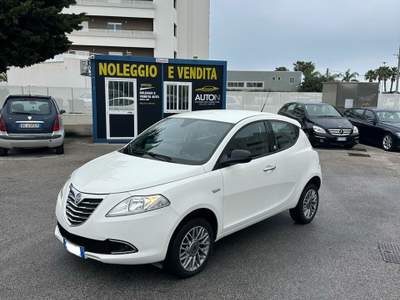 Lancia Ypsilon OTTIME CONDIZIONI Bianco usata Monopoli