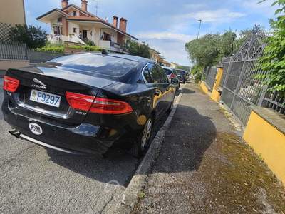 Jaguar XE Motore rettificato Nero usata San Marino