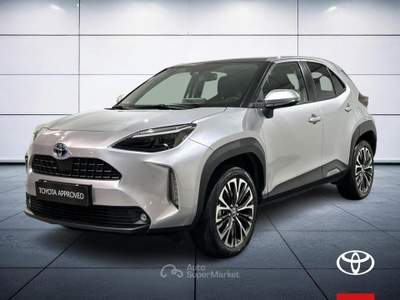 Toyota Yaris Cross 1.5 H Lounge FWD E-CVT Argento usata Brescia