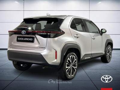 Toyota Yaris Cross 1.5 H Lounge FWD E-CVT Argento usata Brescia
