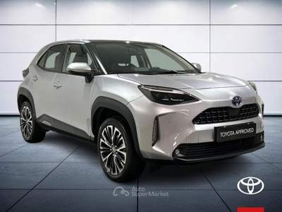 Toyota Yaris Cross 1.5 H Lounge FWD E-CVT Argento usata Brescia