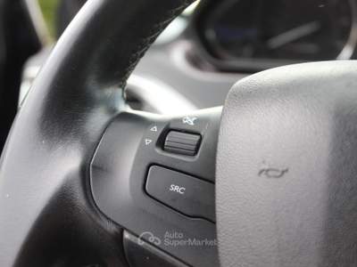 Peugeot 2008 Ideale per Neopatentati Nero usata Pisticci