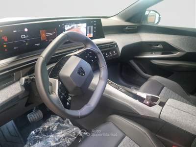 Peugeot 3008 N3008 1.2 hybrid allure 145cv e-dcs6 Bianco usata Varese