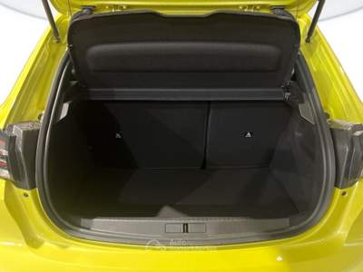 Peugeot 208 1.2 hybrid 100cv allure e-dcs6 Giallo usata Verona