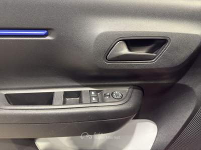 Citroen C3  44kwh elettrico you 113cv automatico Rosso usata Firenze