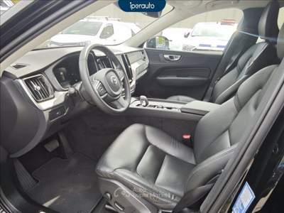 Volvo XC60 Xc60 2.0 b4 core auto Nero usata Bergamo