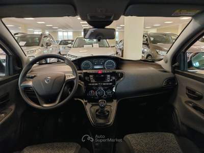 Lancia Ypsilon Ypsilon 1.0 FireFly 5 porte S&S Hybrid Ecochic Silver Bianco usata MONTE URANO