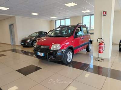 Fiat Panda Panda 1.2 Climbing Natural Power Rosso usata MONTE URANO