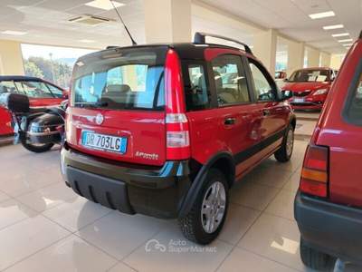 Fiat Panda Panda 1.2 Climbing Natural Power Rosso usata MONTE URANO