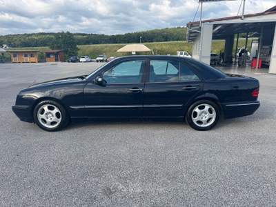 Mercedes-Benz Classe E Kompressor EVO Avantgarde *ISCRITTA ASI* Blu/Azzurro usata Mentana
