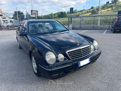 Mercedes-Benz Classe E Kompressor EVO Avantgarde *ISCRITTA ASI* Blu/Azzurro usata Mentana