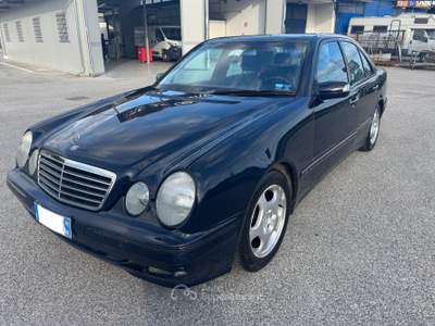 Mercedes-Benz Classe E Kompressor EVO Avantgarde *ISCRITTA ASI* Blu/Azzurro usata Mentana