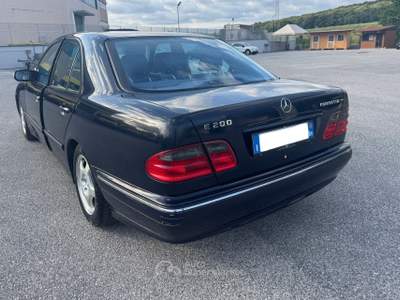 Mercedes-Benz Classe E Kompressor EVO Avantgarde *ISCRITTA ASI* Blu/Azzurro usata Mentana