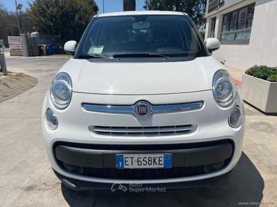 Fiat 500L 500L Living 1.6 MJT 105 CV Pop Star Bianco usata Mesagne