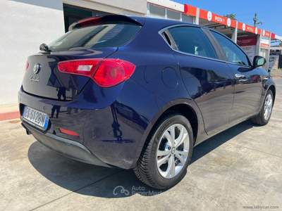 Alfa Romeo Giulietta Giulietta 1.6 JTDm-2 105 CV Distinctive Blu/Azzurro usata Mesagne