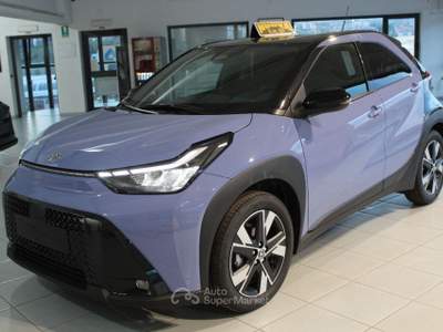 Toyota Aygo X AYGOX HYBRID ICON Blu/Azzurro usata Potenza