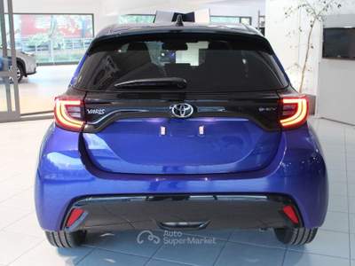 Toyota Yaris 1.5 Hybrid 5p. Lounge Blu/Azzurro usata Potenza